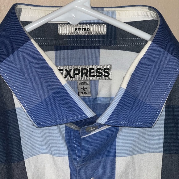 EXPRESS “Fitted” long sleeve dress shirt - Picture 2 of 3